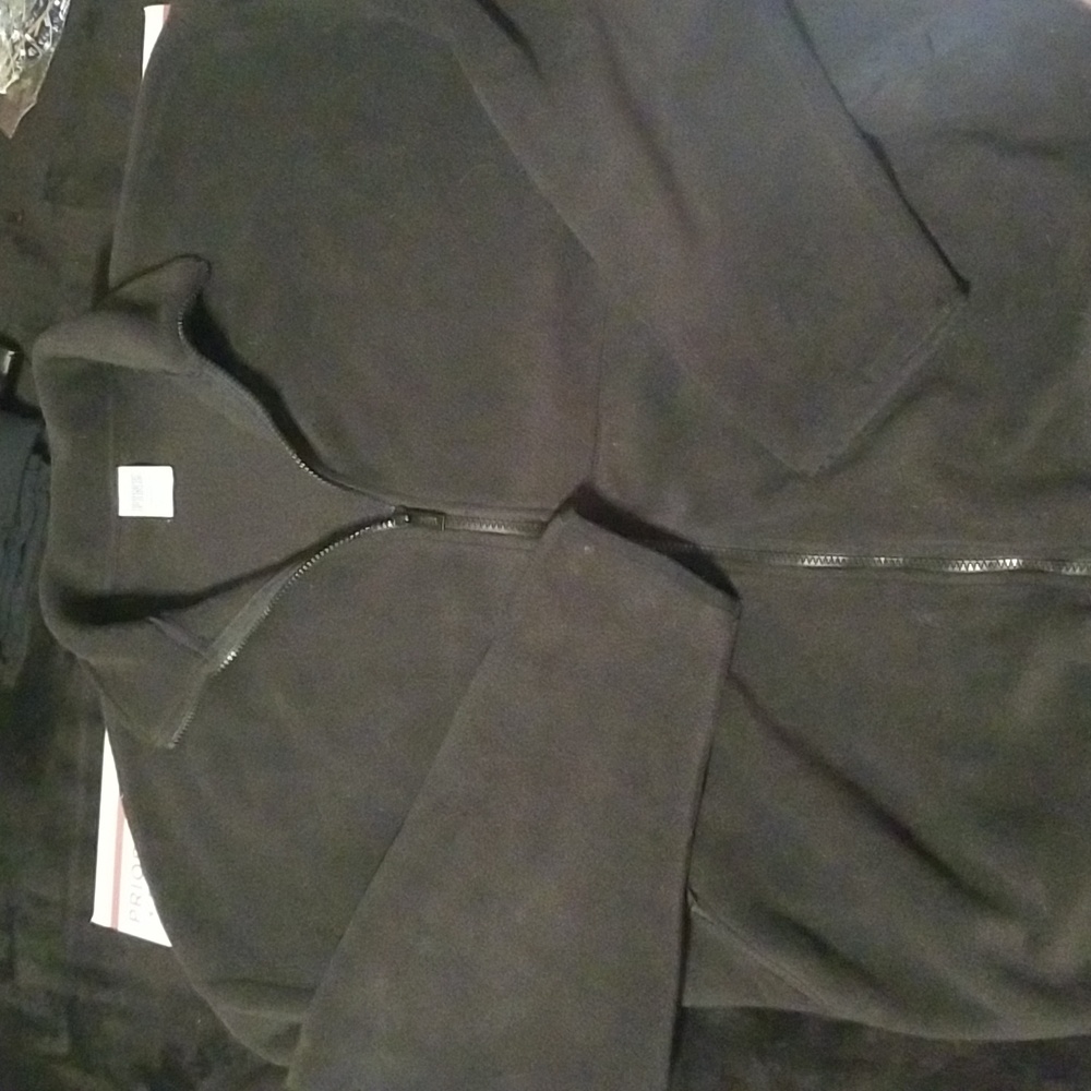 Victoria Secrets Pink Fleece Black Like New !! SIZE XL